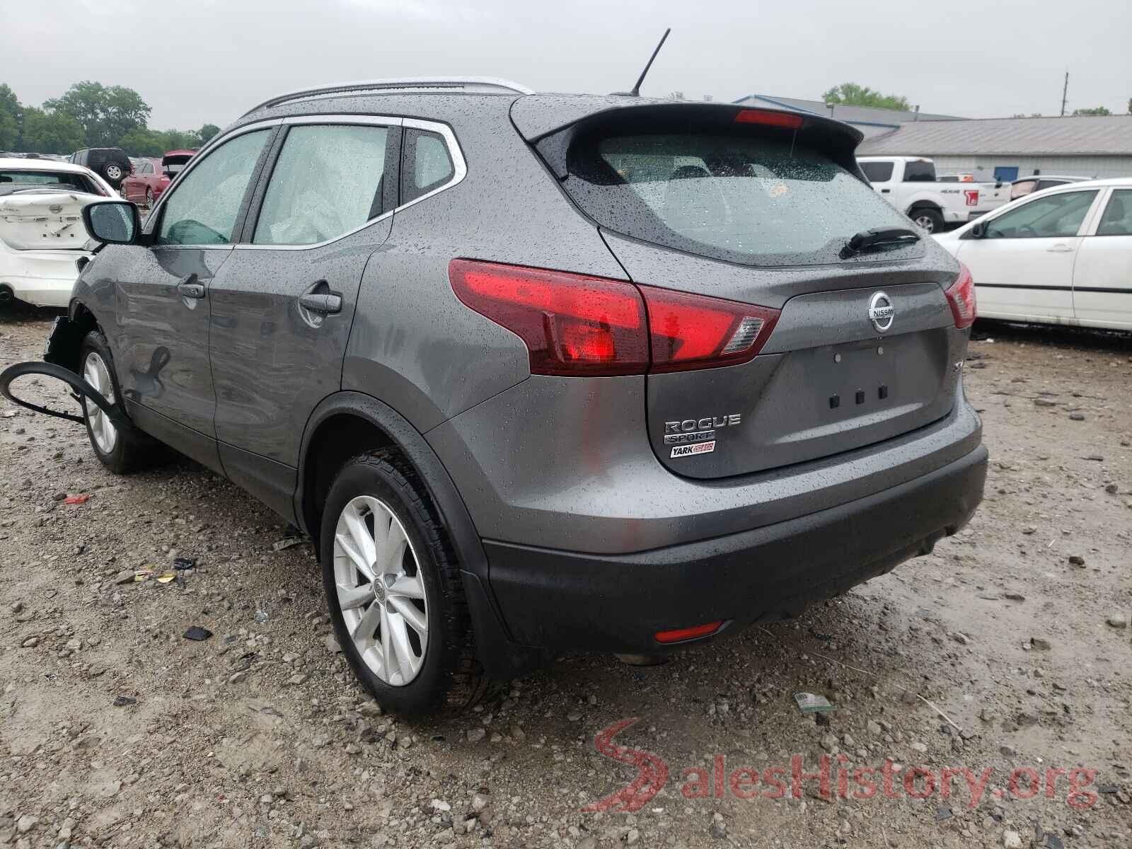 JN1BJ1CP2JW158832 2018 NISSAN ROGUE