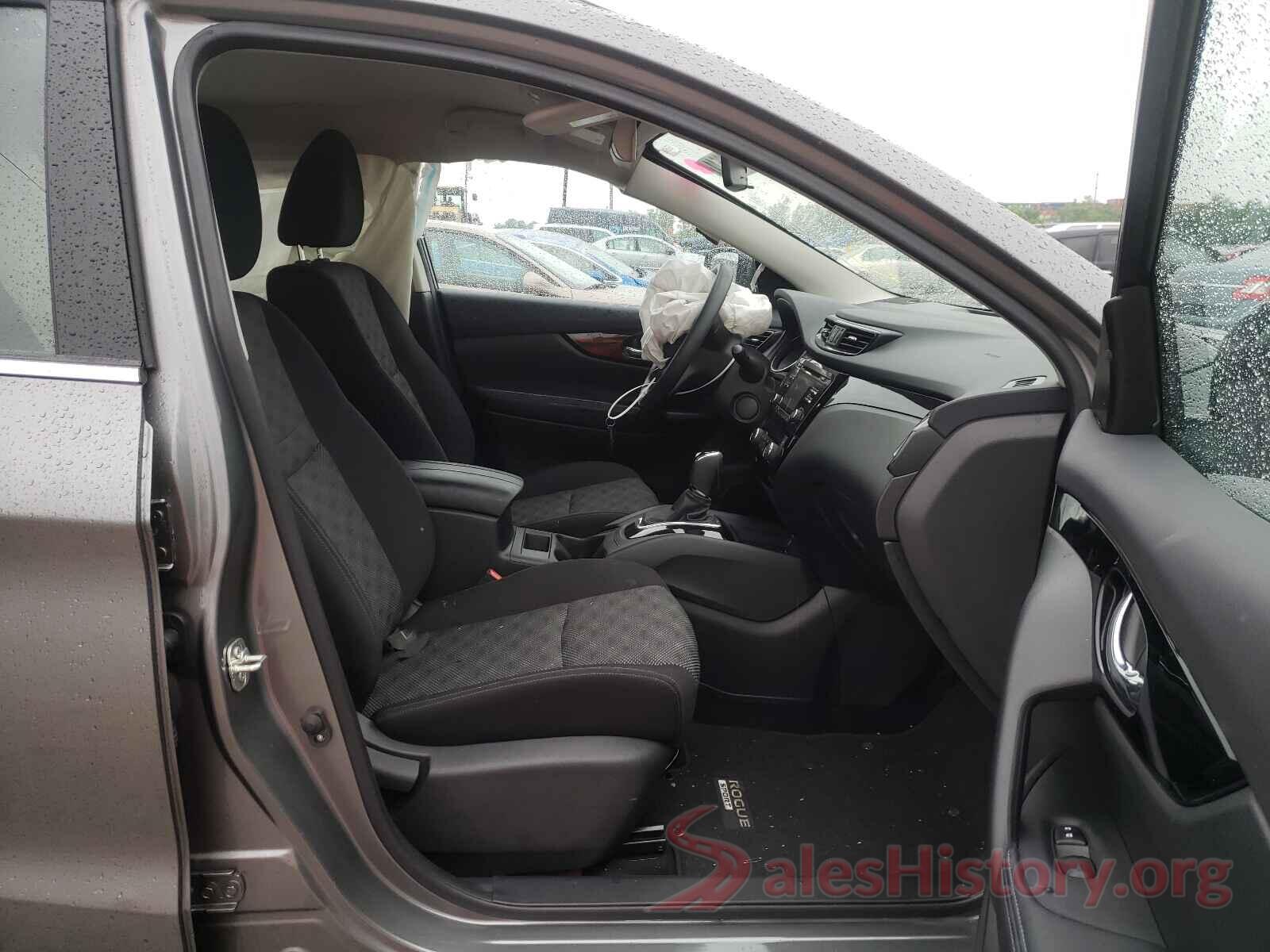 JN1BJ1CP2JW158832 2018 NISSAN ROGUE