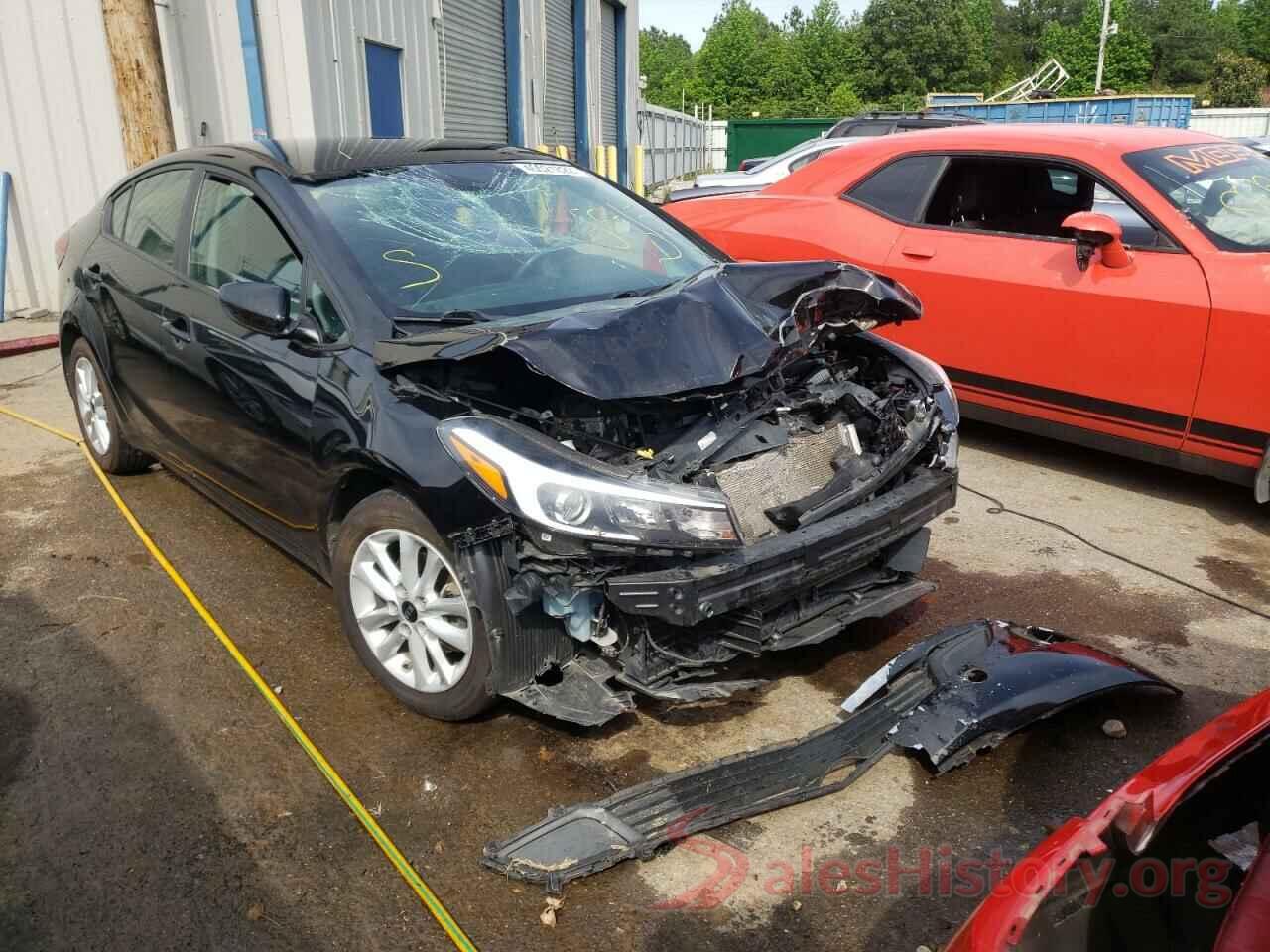 3KPFL4A7XHE058897 2017 KIA FORTE