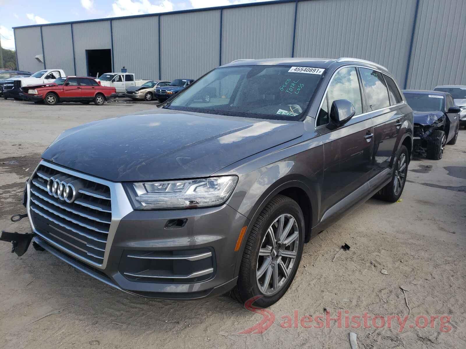 WA1LHAF72KD044832 2019 AUDI Q7