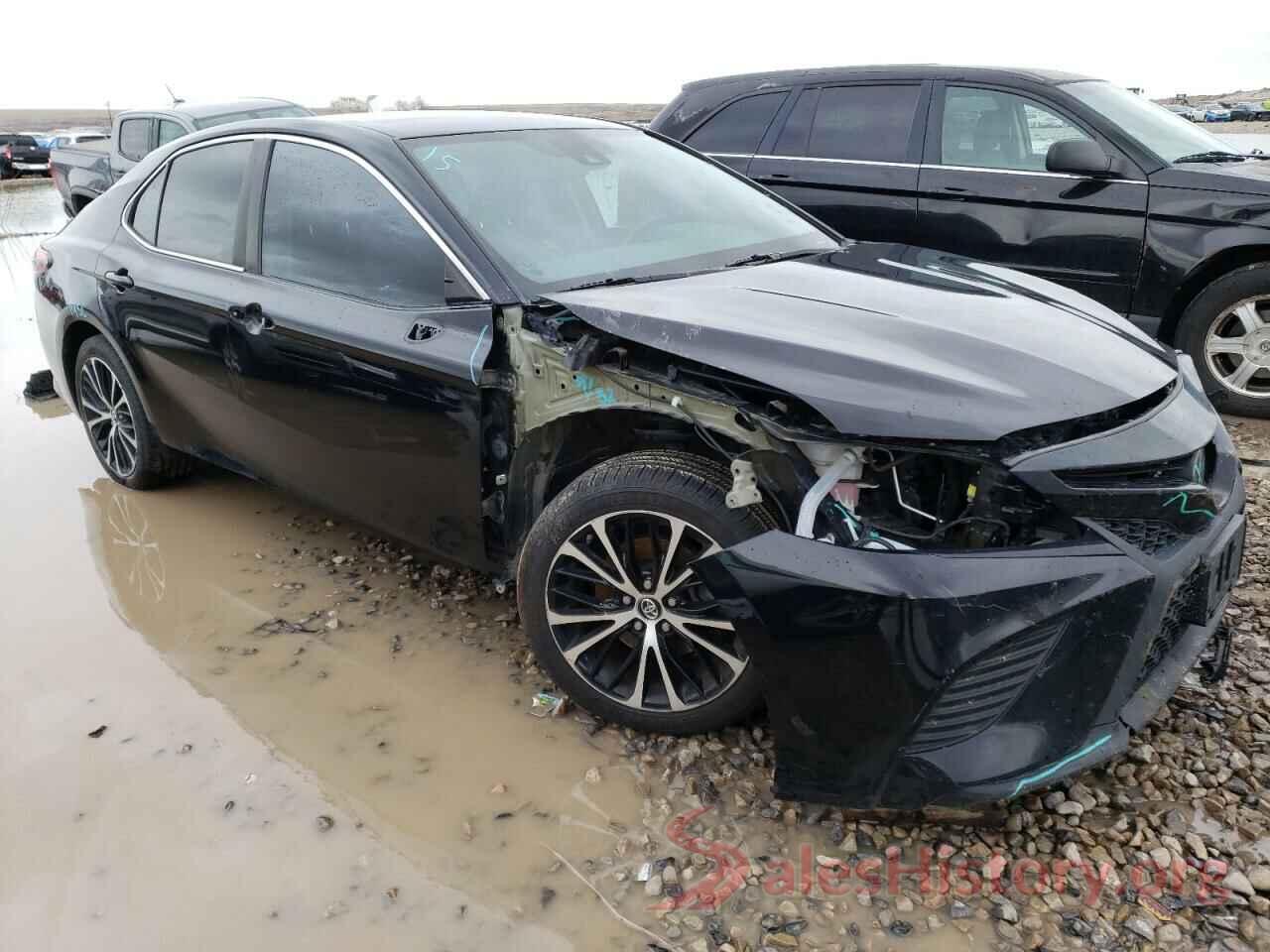 4T1B11HKXJU092726 2018 TOYOTA CAMRY