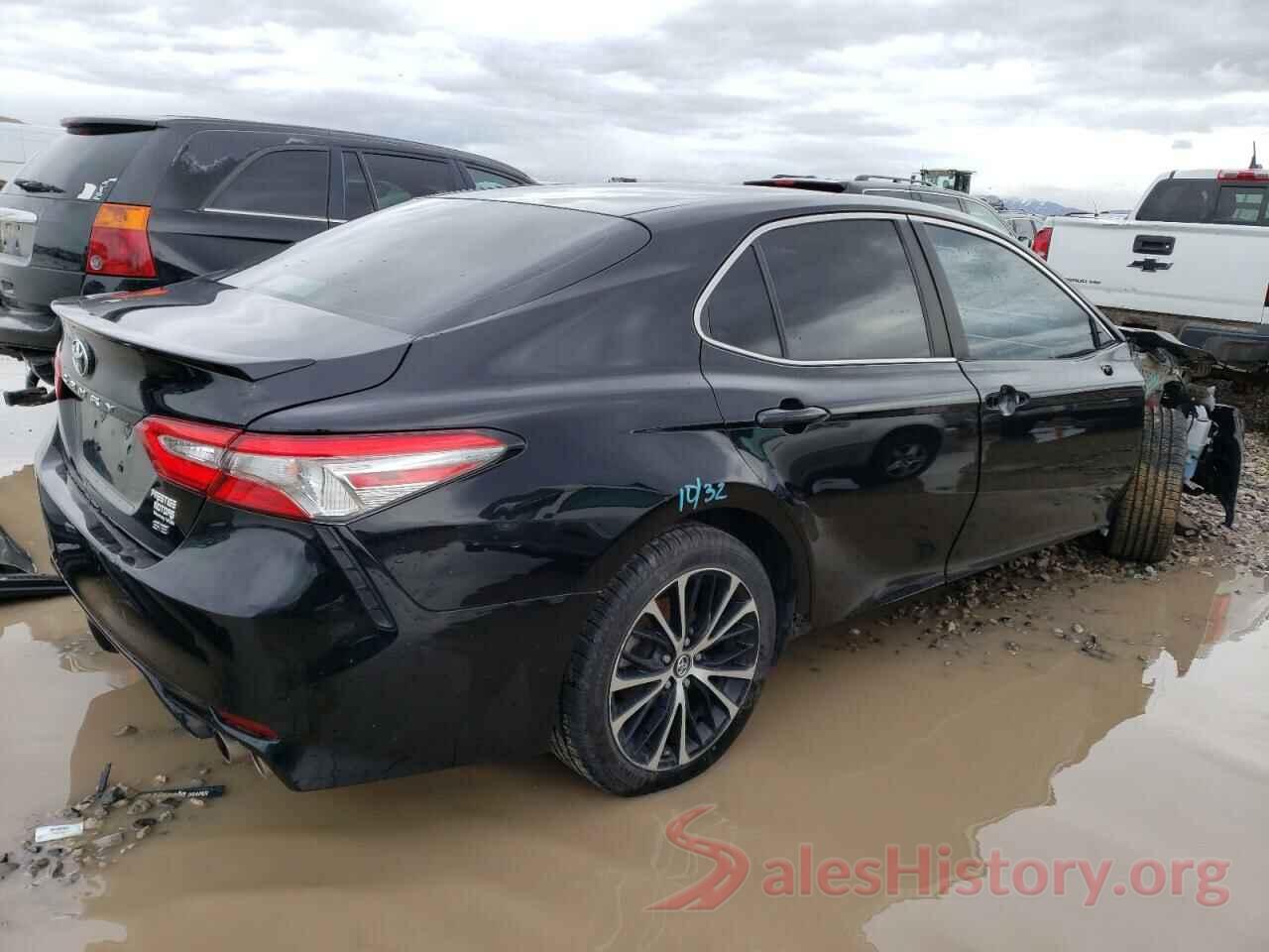 4T1B11HKXJU092726 2018 TOYOTA CAMRY