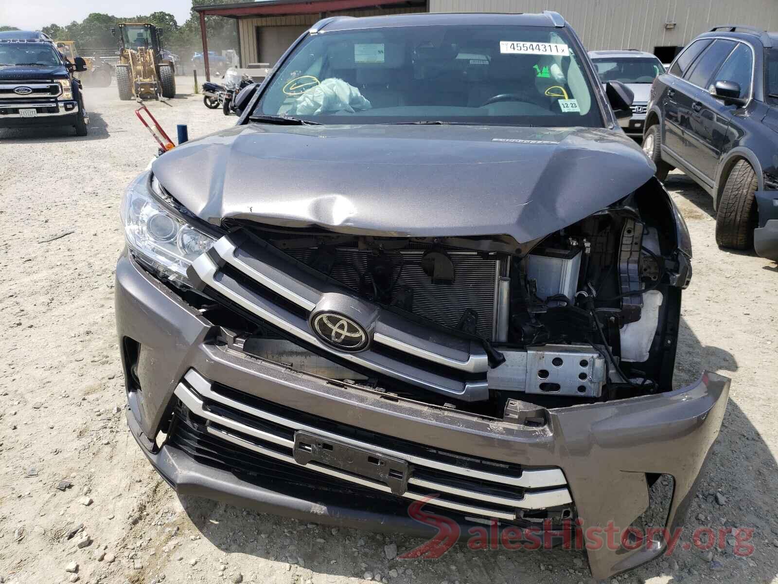 5TDJZRFH9JS896454 2018 TOYOTA HIGHLANDER