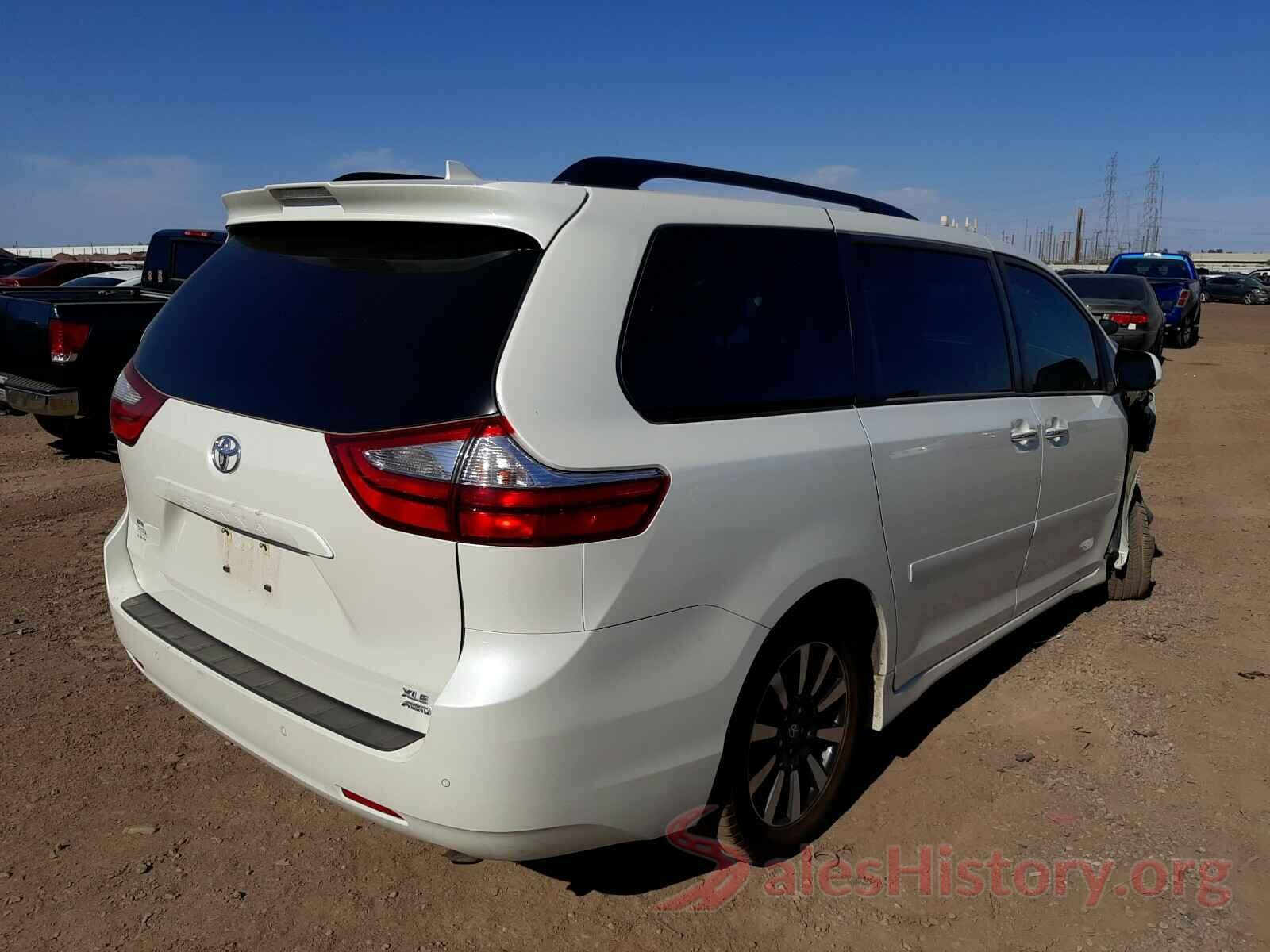 5TDDZ3DC2JS205458 2018 TOYOTA SIENNA