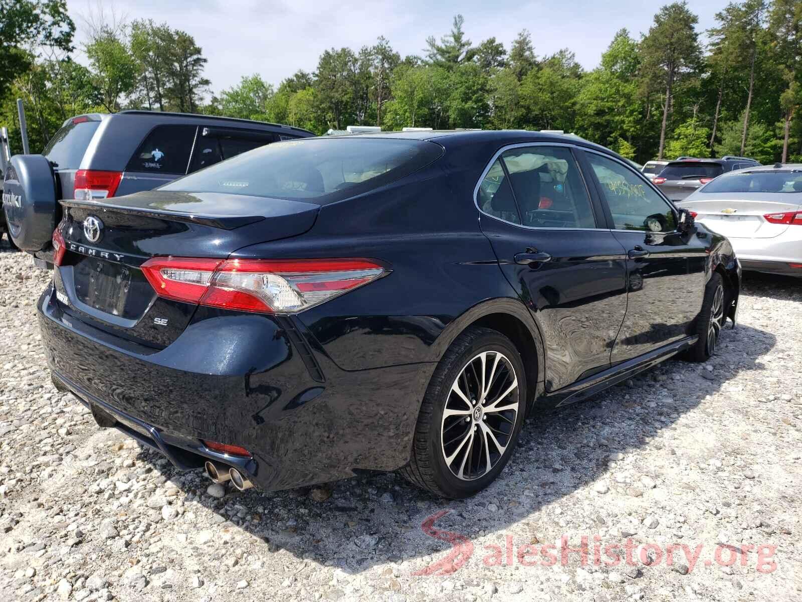 JTNB11HK0J3015501 2018 TOYOTA CAMRY