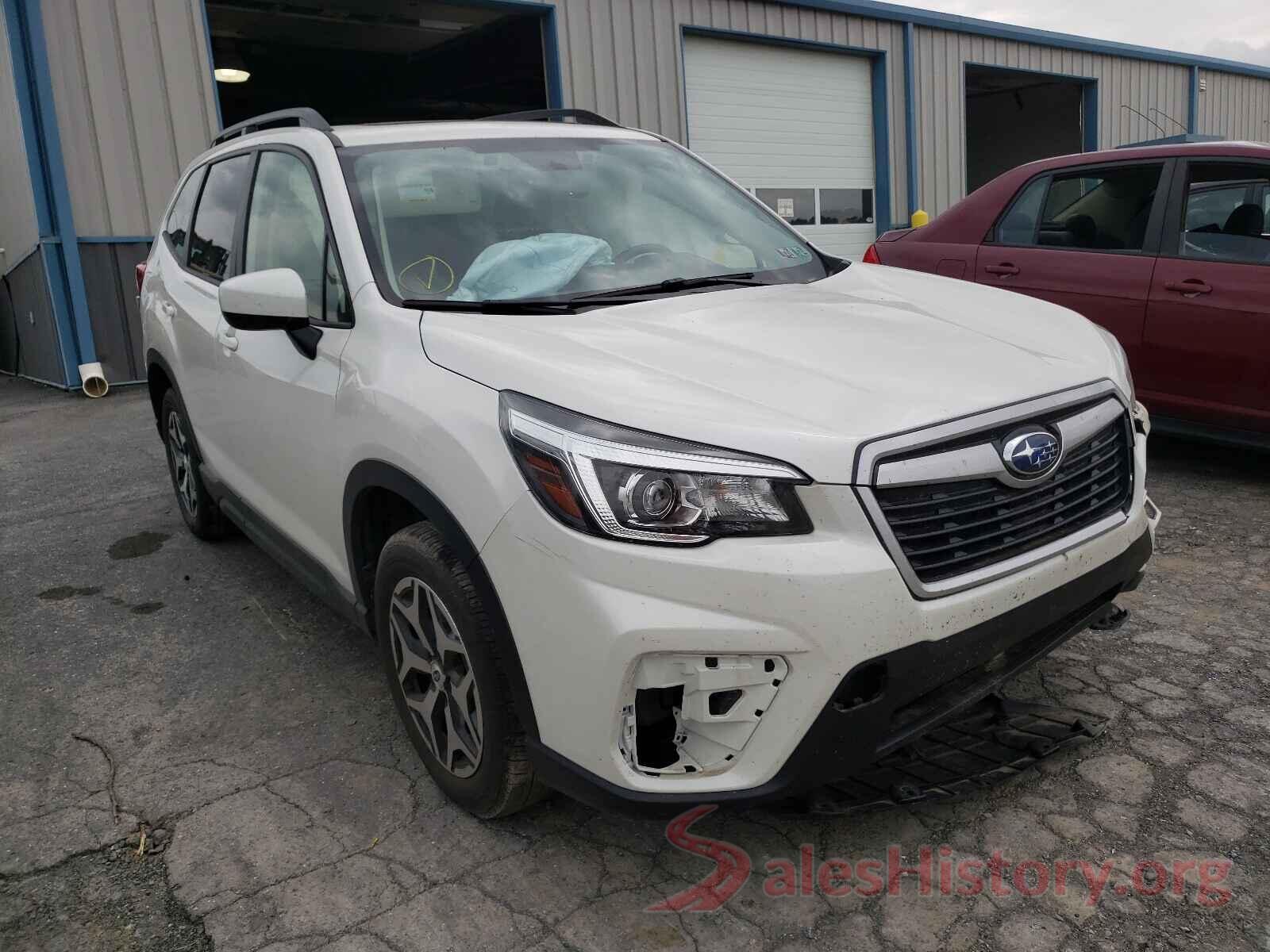 JF2SKAJC7LH555701 2020 SUBARU FORESTER