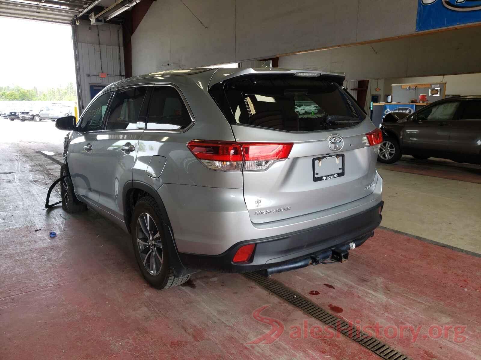 5TDJZRFH0JS900276 2018 TOYOTA HIGHLANDER