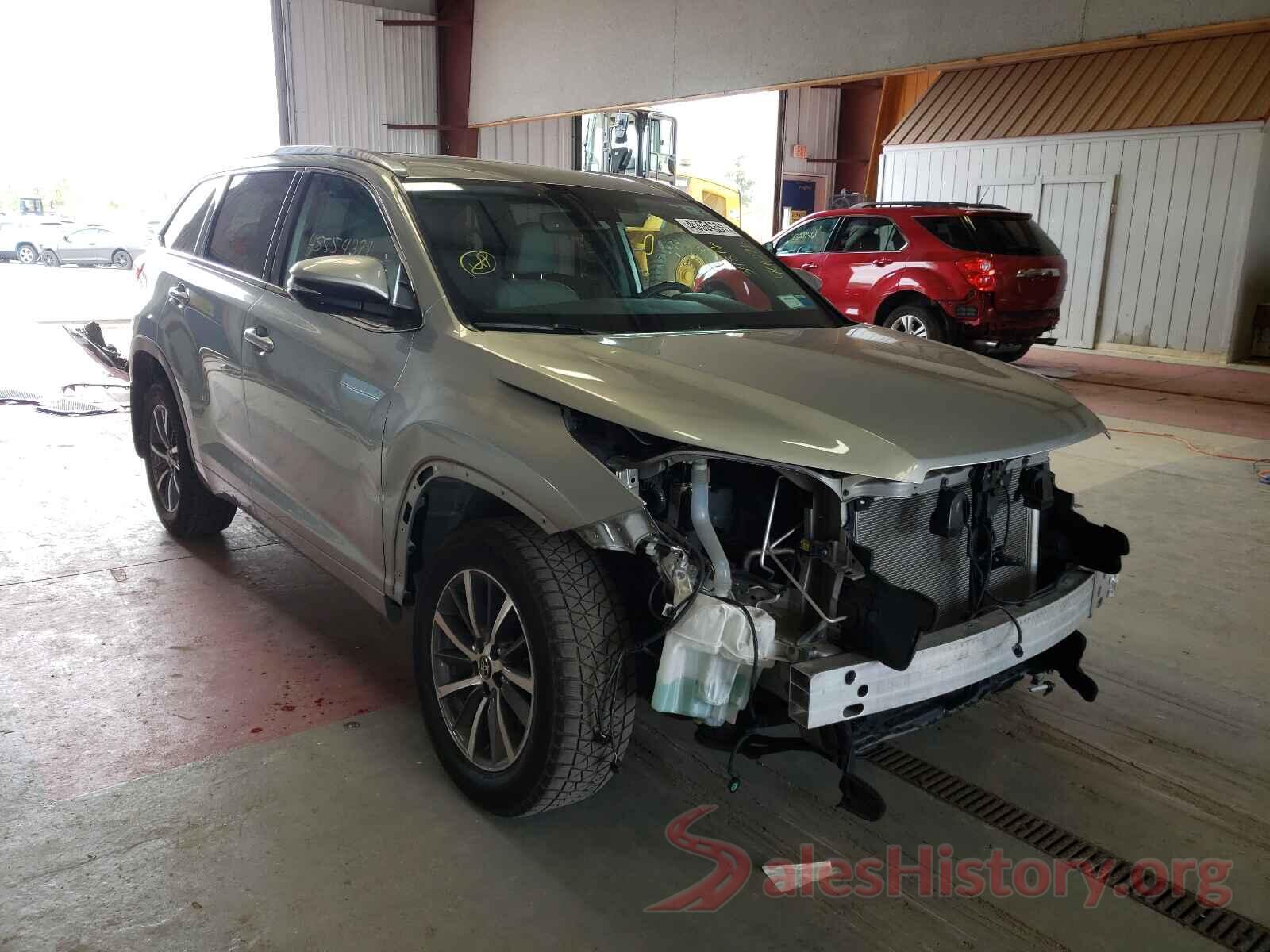 5TDJZRFH0JS900276 2018 TOYOTA HIGHLANDER