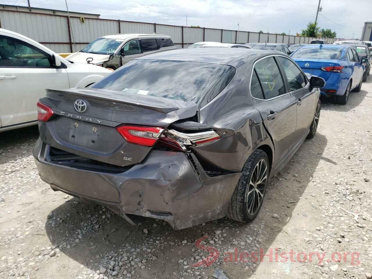 4T1B11HK9JU133072 2018 TOYOTA CAMRY