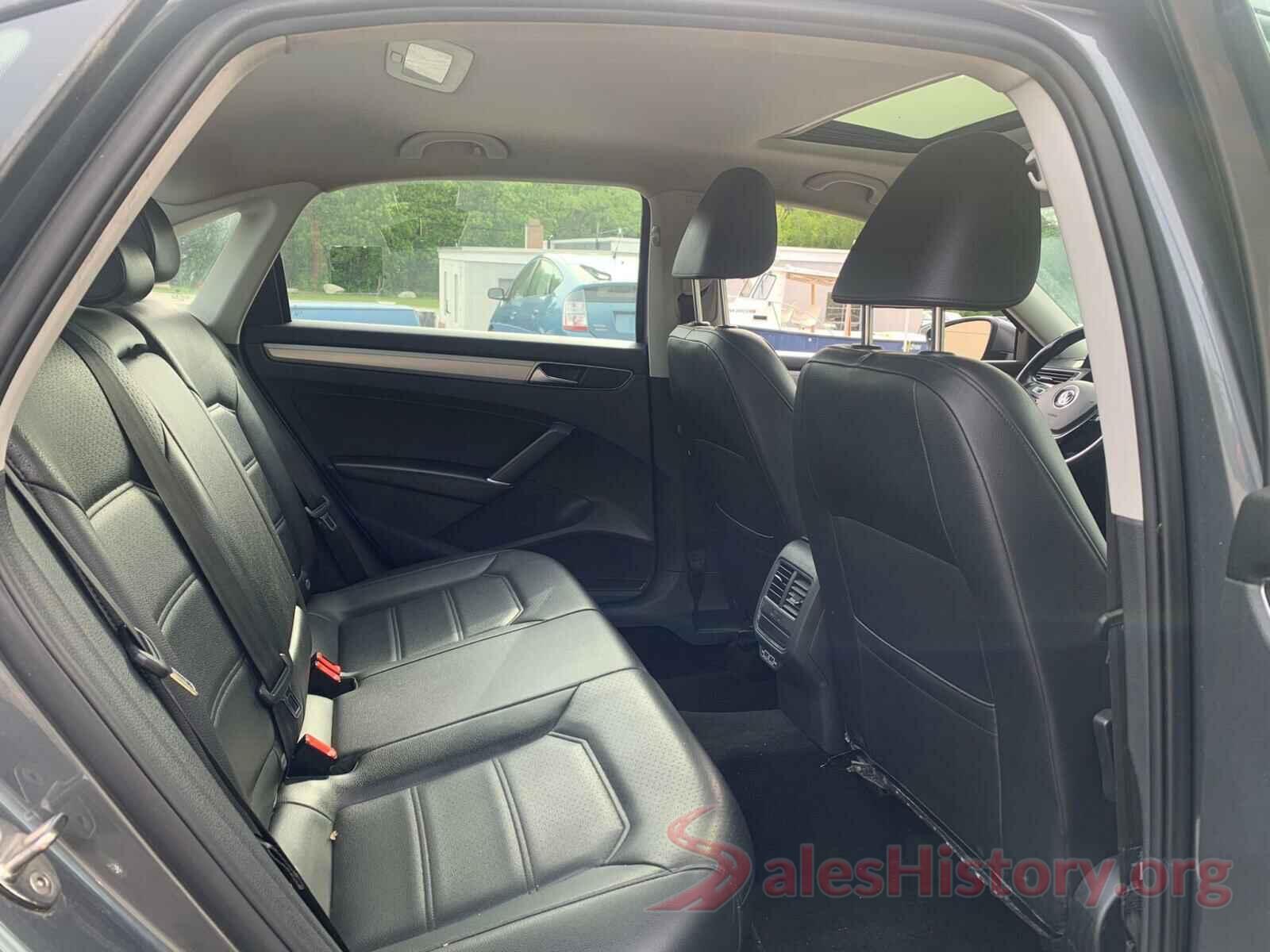 1VWLA7A38KC008552 2019 VOLKSWAGEN PASSAT