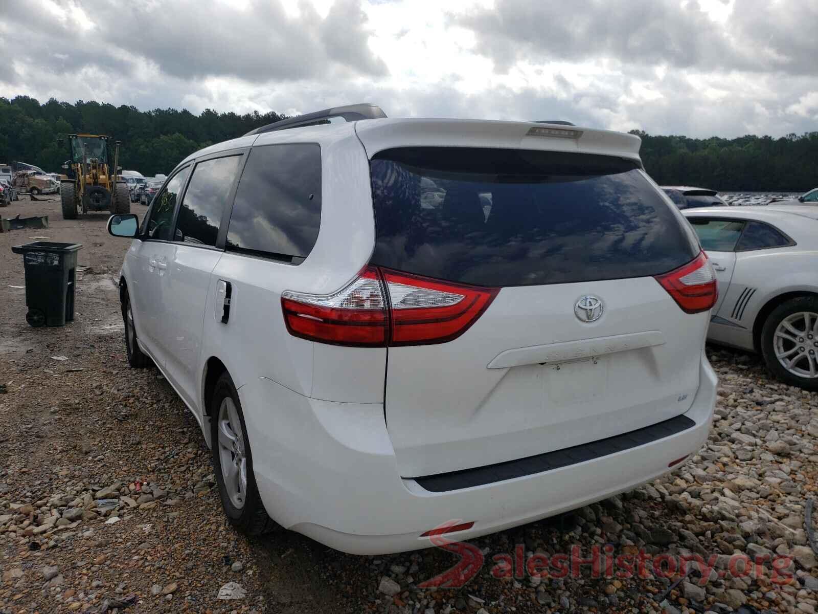 5TDKZ3DC1HS820696 2017 TOYOTA SIENNA