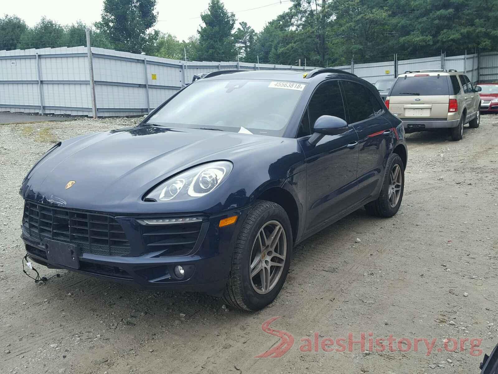 WP1AA2A57JLB09139 2018 PORSCHE MACAN