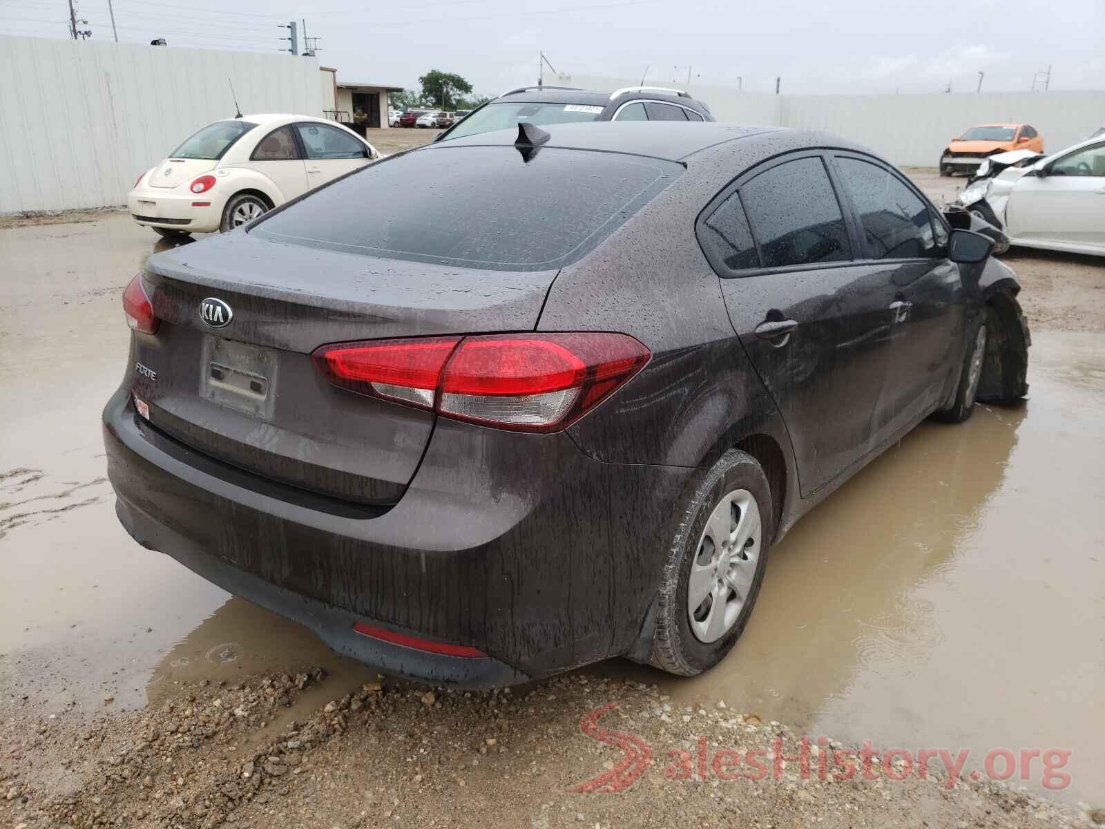 3KPFL4A7XHE013300 2017 KIA FORTE