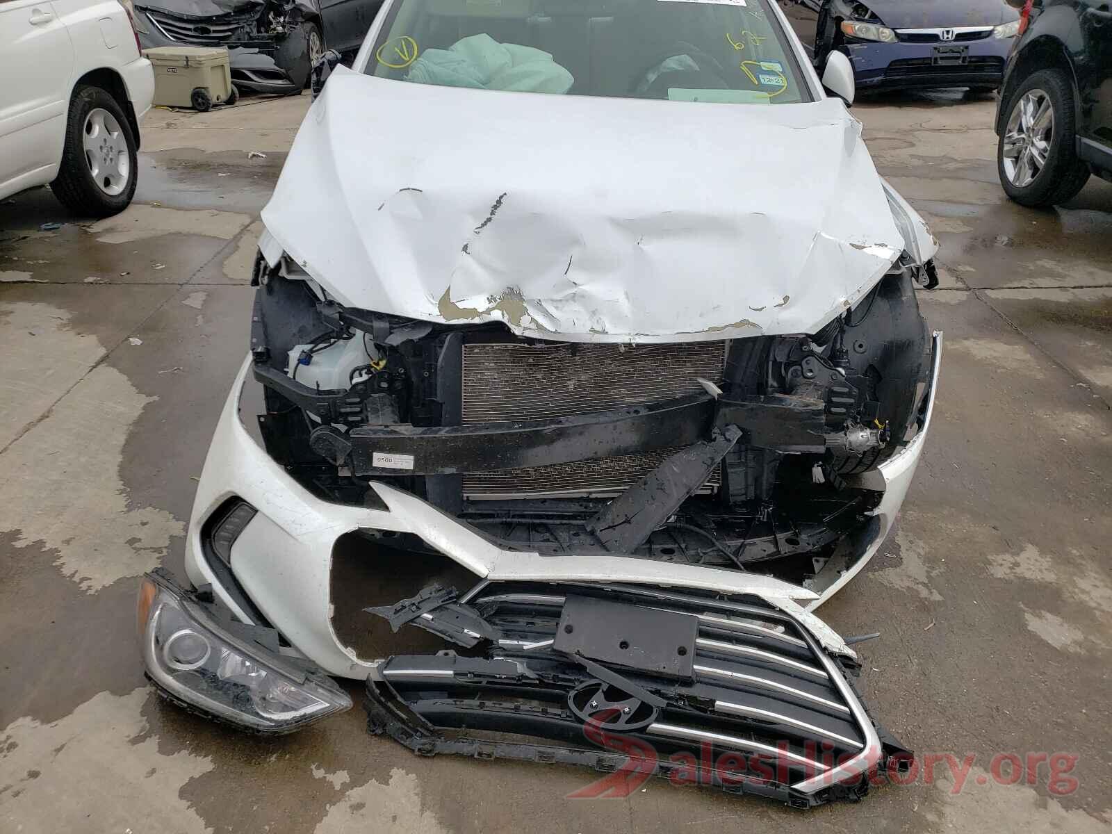 5NPD84LF0JH280024 2018 HYUNDAI ELANTRA