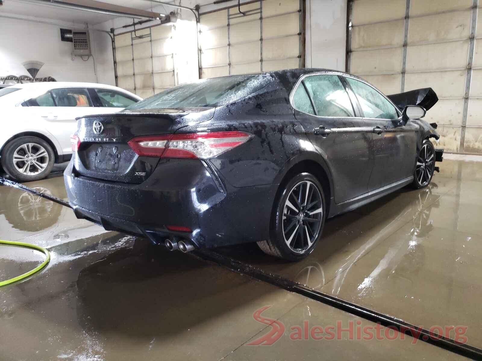 4T1B61HK5JU509574 2018 TOYOTA CAMRY