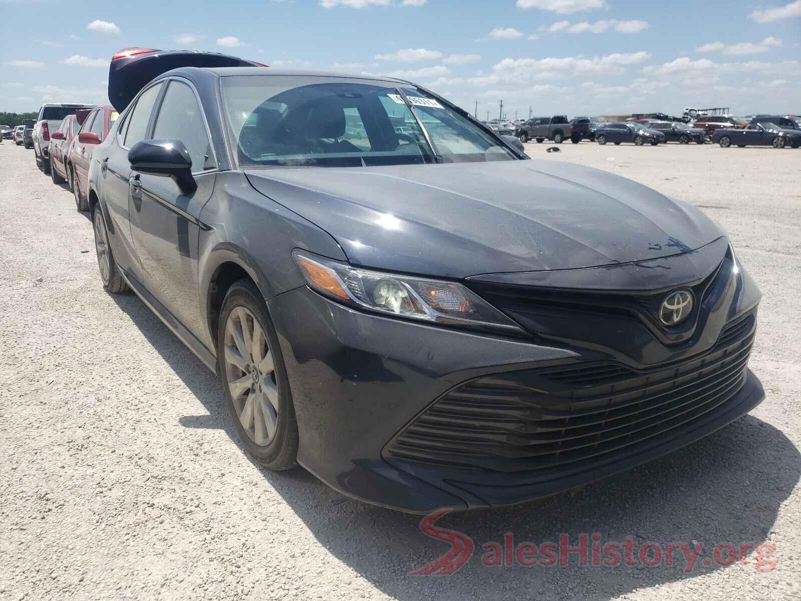 4T1B11HK9JU607201 2018 TOYOTA CAMRY