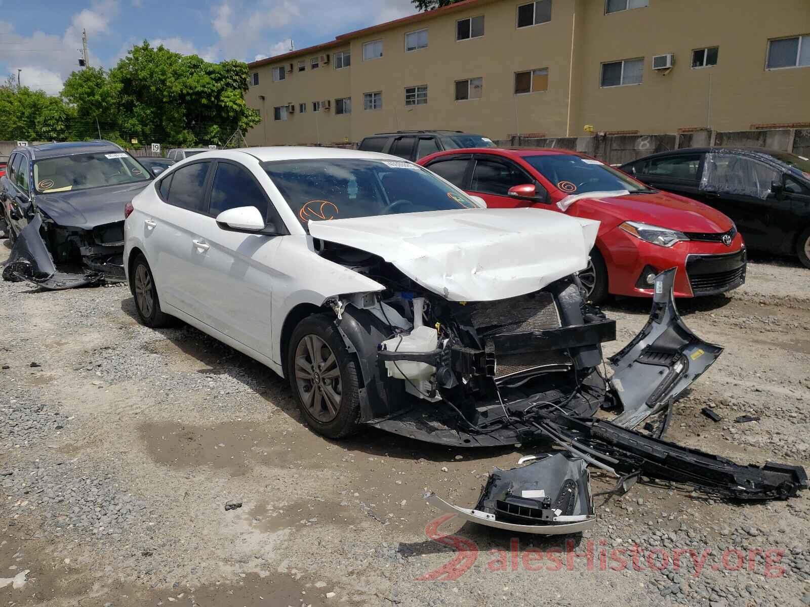 5NPD84LF0JH256323 2018 HYUNDAI ELANTRA