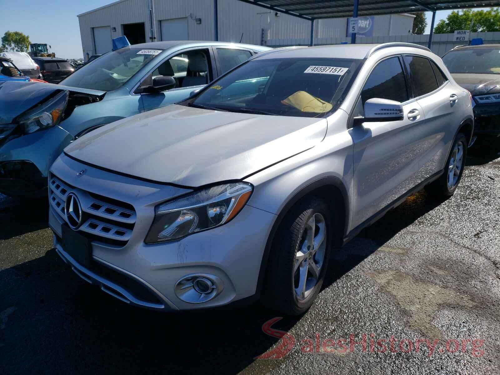 WDCTG4EB7JJ414053 2018 MERCEDES-BENZ GLA-CLASS