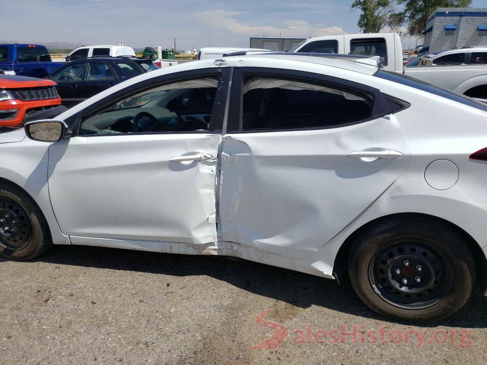 5NPDH4AE8GH666046 2016 HYUNDAI ELANTRA