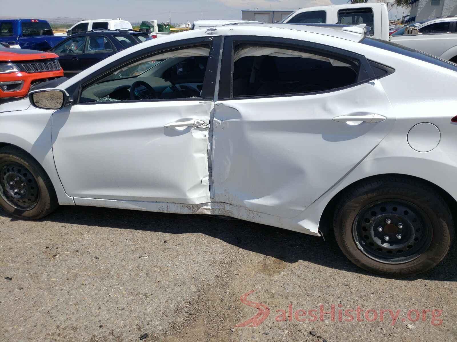 5NPDH4AE8GH666046 2016 HYUNDAI ELANTRA