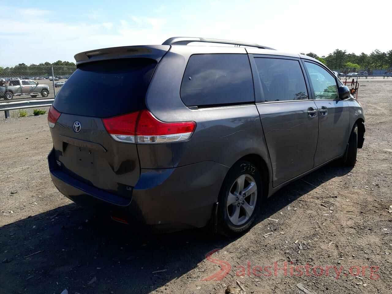 5TDKK3DC0DS286511 2013 TOYOTA SIENNA