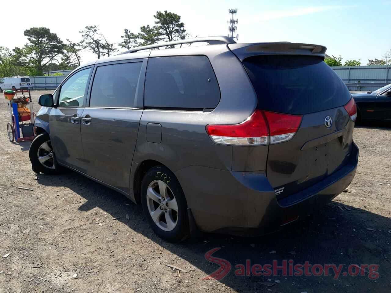 5TDKK3DC0DS286511 2013 TOYOTA SIENNA