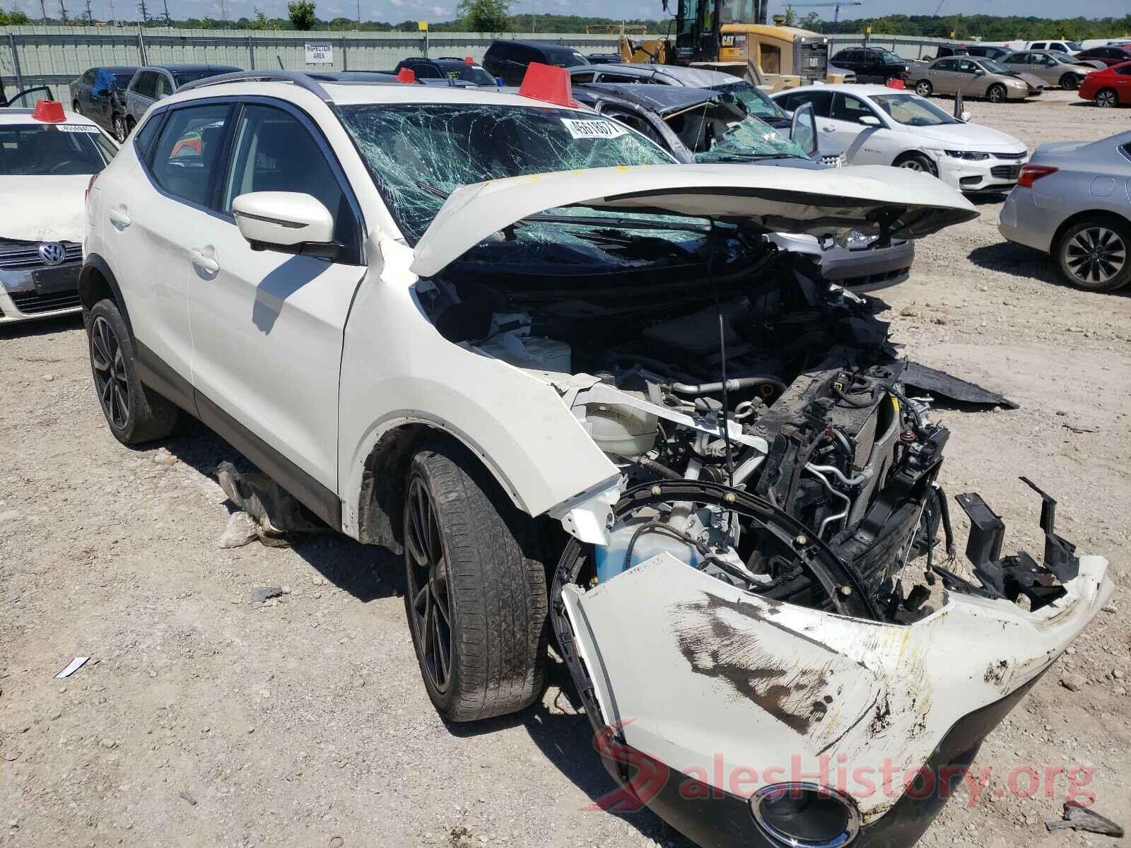 JN1BJ1CR0HW135271 2017 NISSAN ROGUE