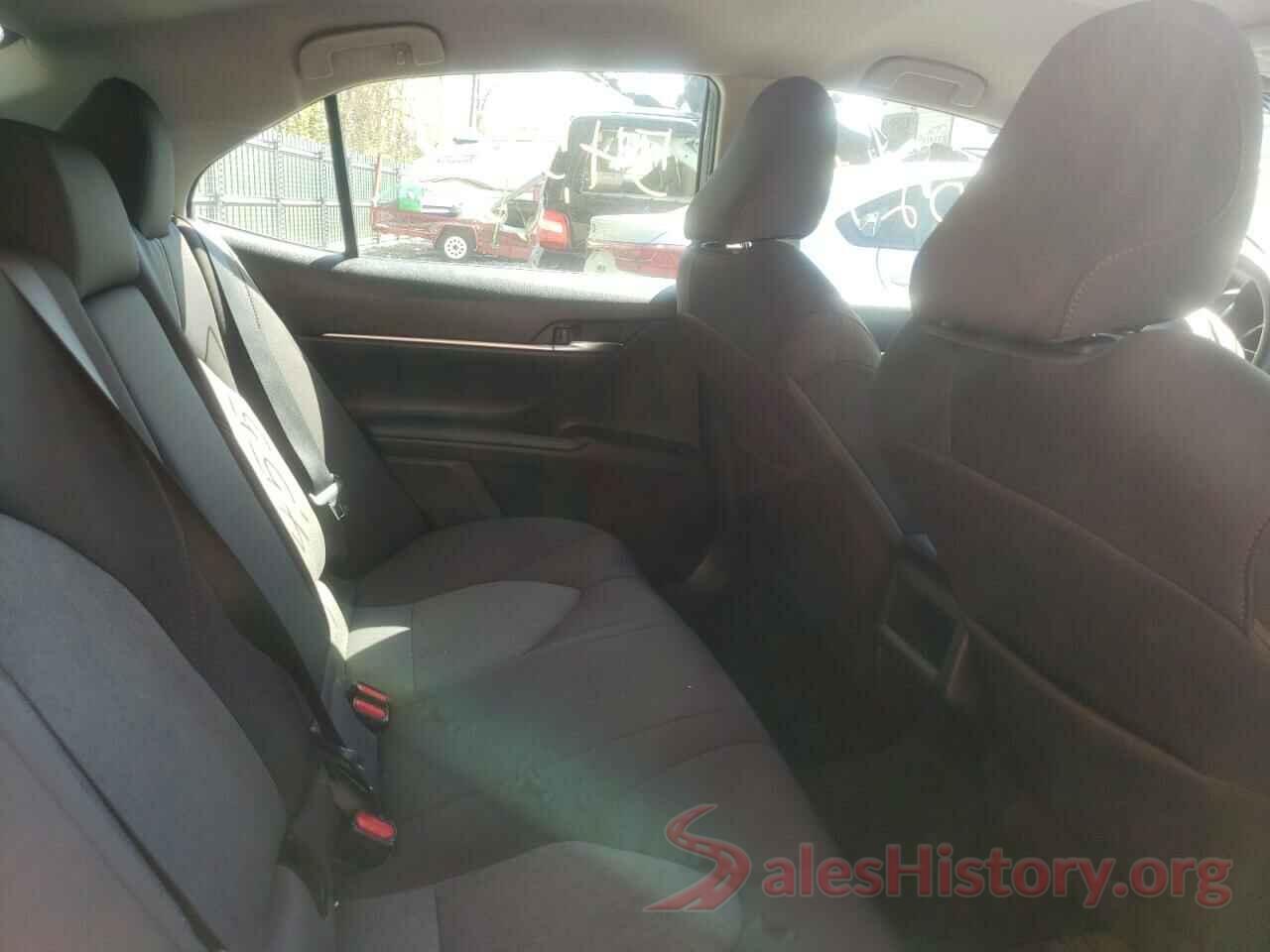 4T1B11HK6JU096627 2018 TOYOTA CAMRY