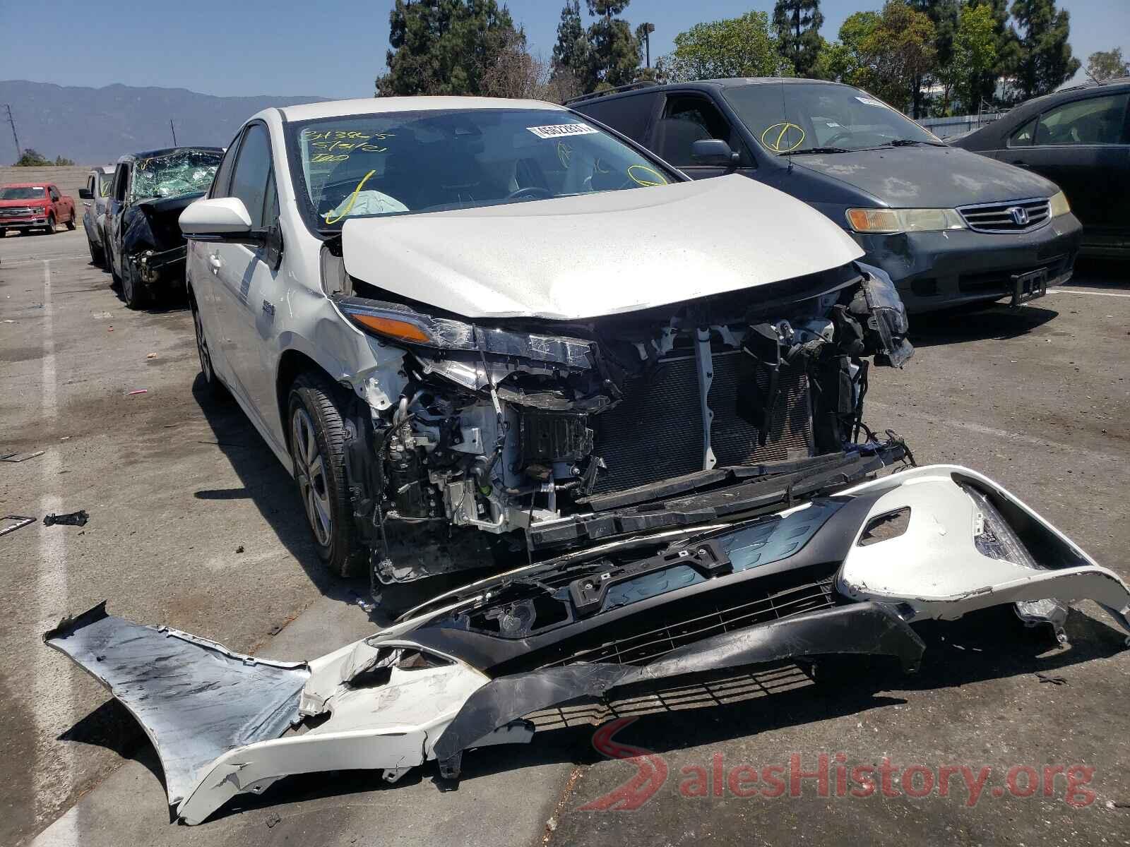 JTDKARFP1H3062774 2017 TOYOTA PRIUS