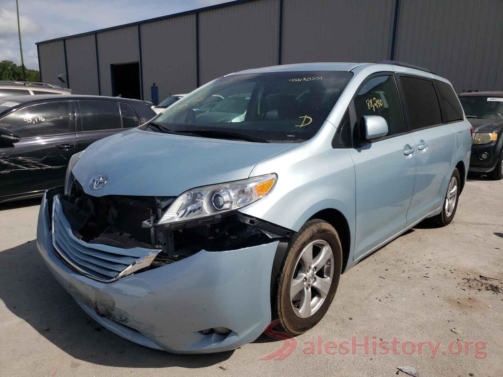 5TDKZ3DC0HS896216 2017 TOYOTA SIENNA