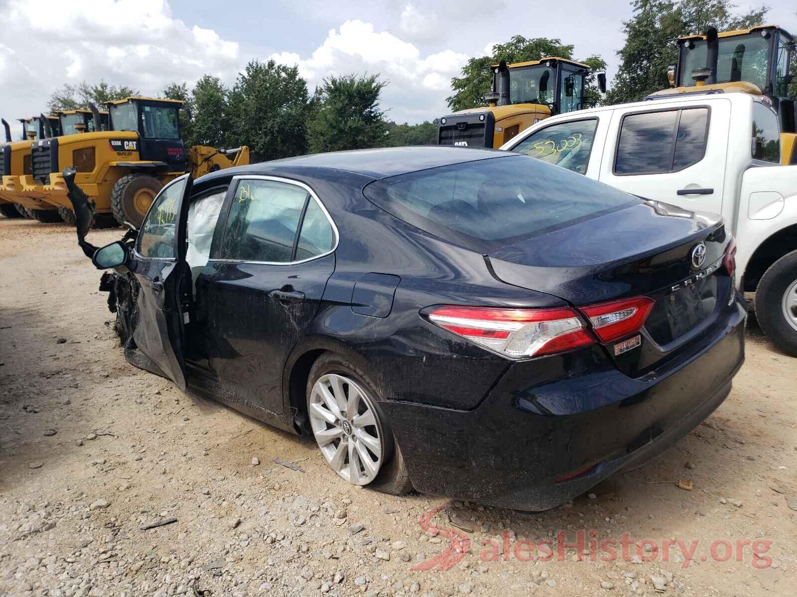 4T1B11HK2JU069974 2018 TOYOTA CAMRY