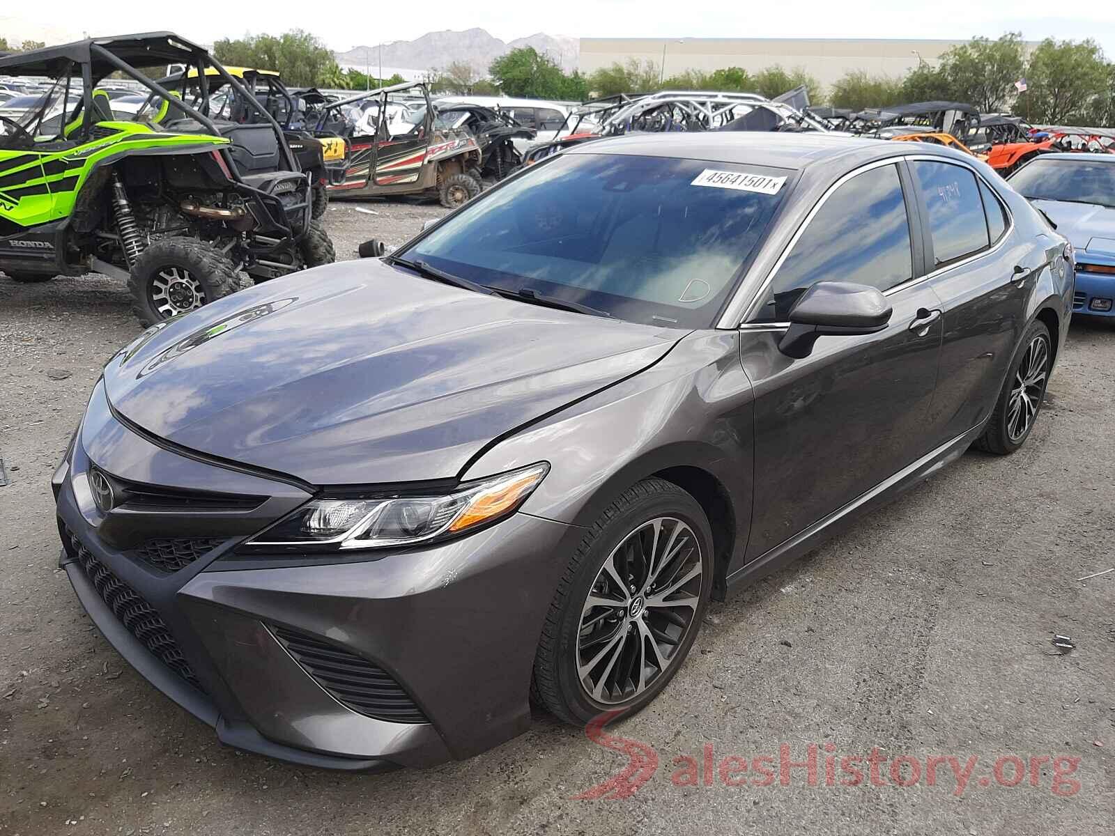 4T1B11HK0JU516429 2018 TOYOTA CAMRY