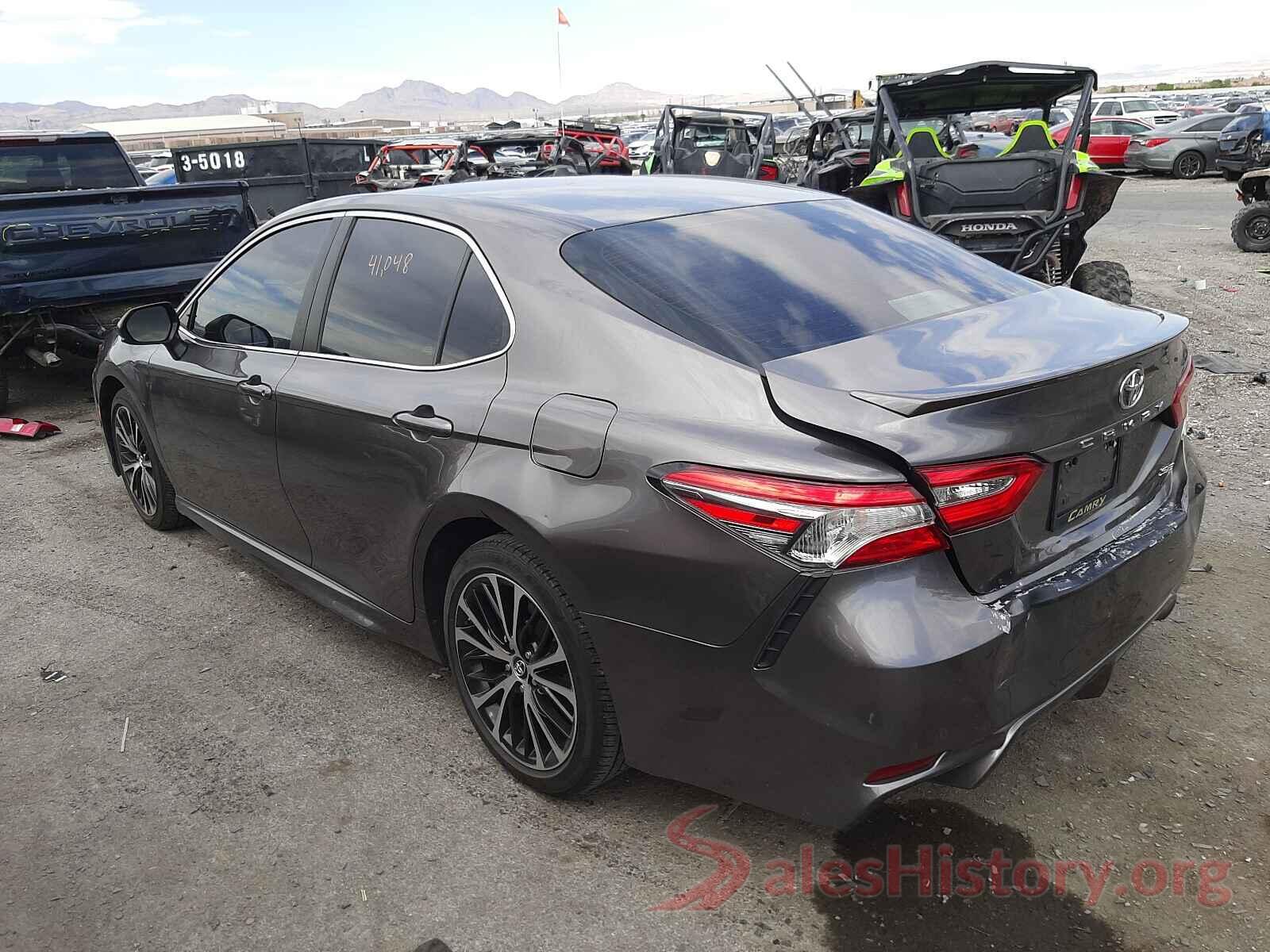 4T1B11HK0JU516429 2018 TOYOTA CAMRY