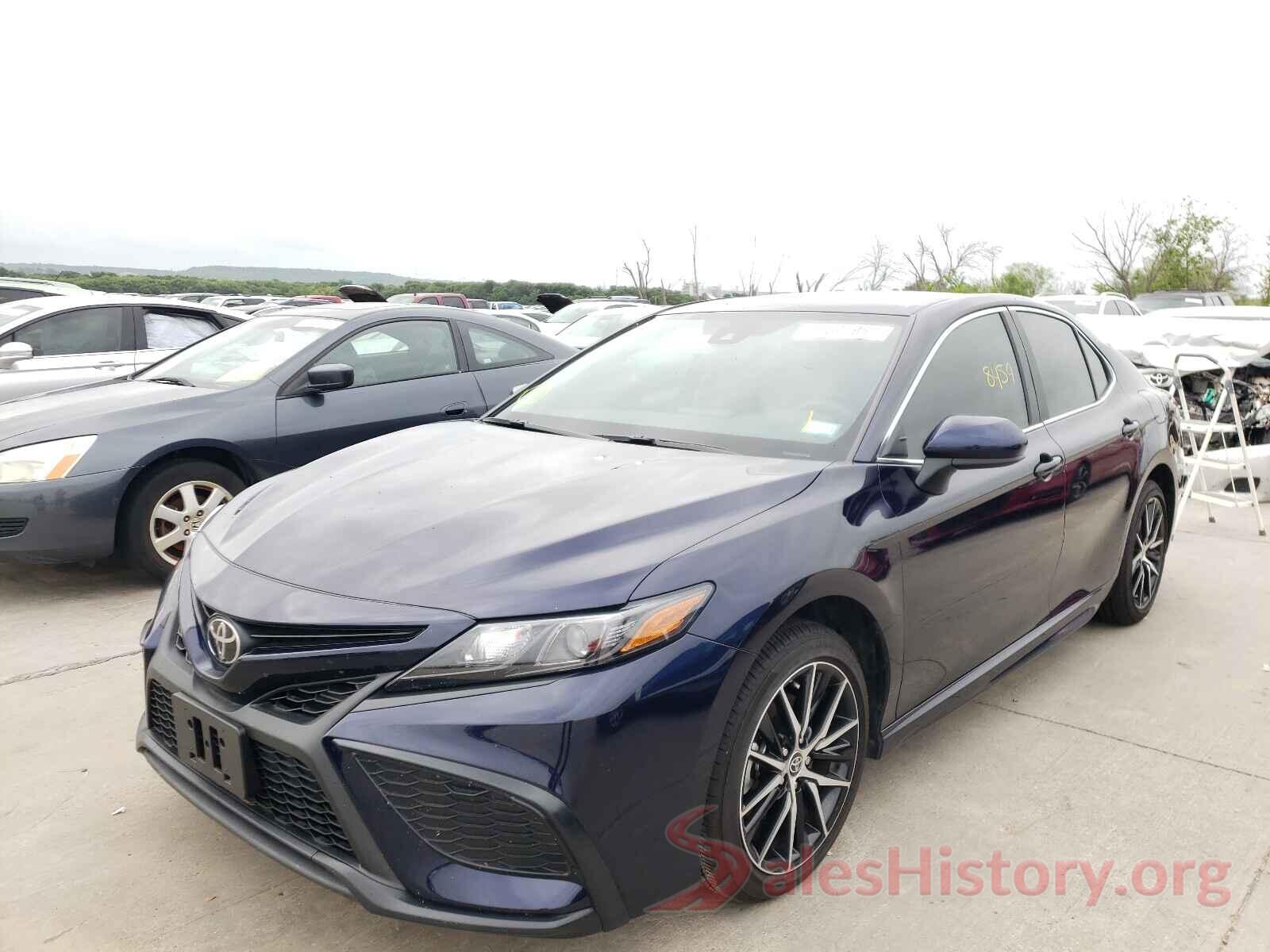 4T1G11AK0MU422426 2021 TOYOTA CAMRY