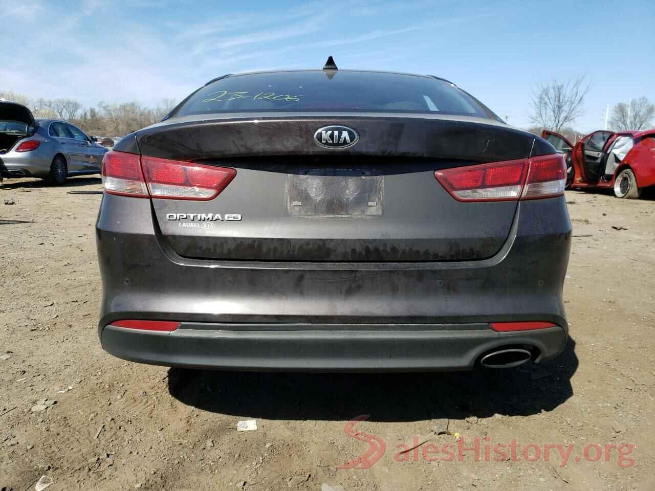 KNAGT4L35J5233621 2018 KIA OPTIMA