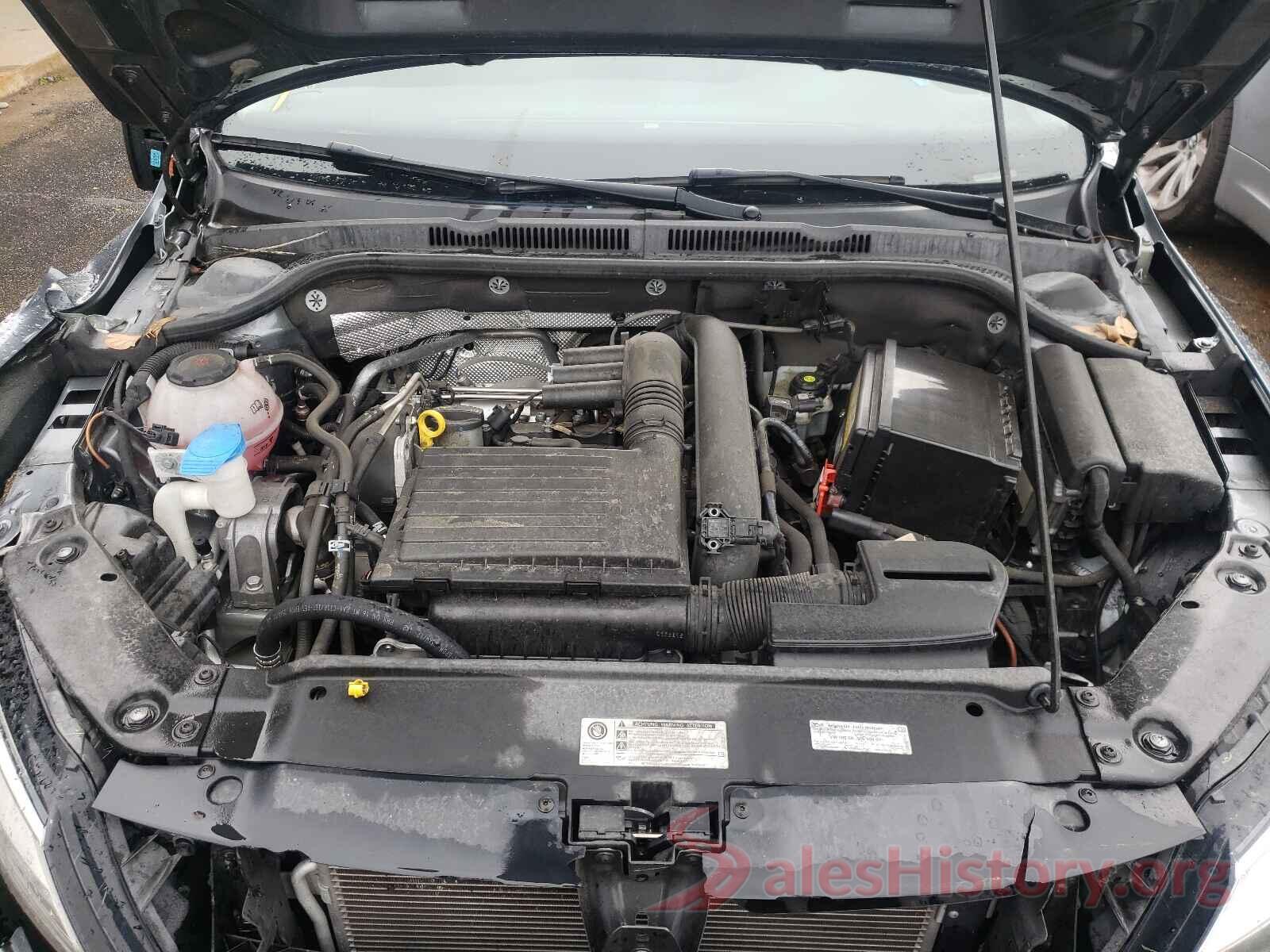 3VW2B7AJ0JM240597 2018 VOLKSWAGEN JETTA