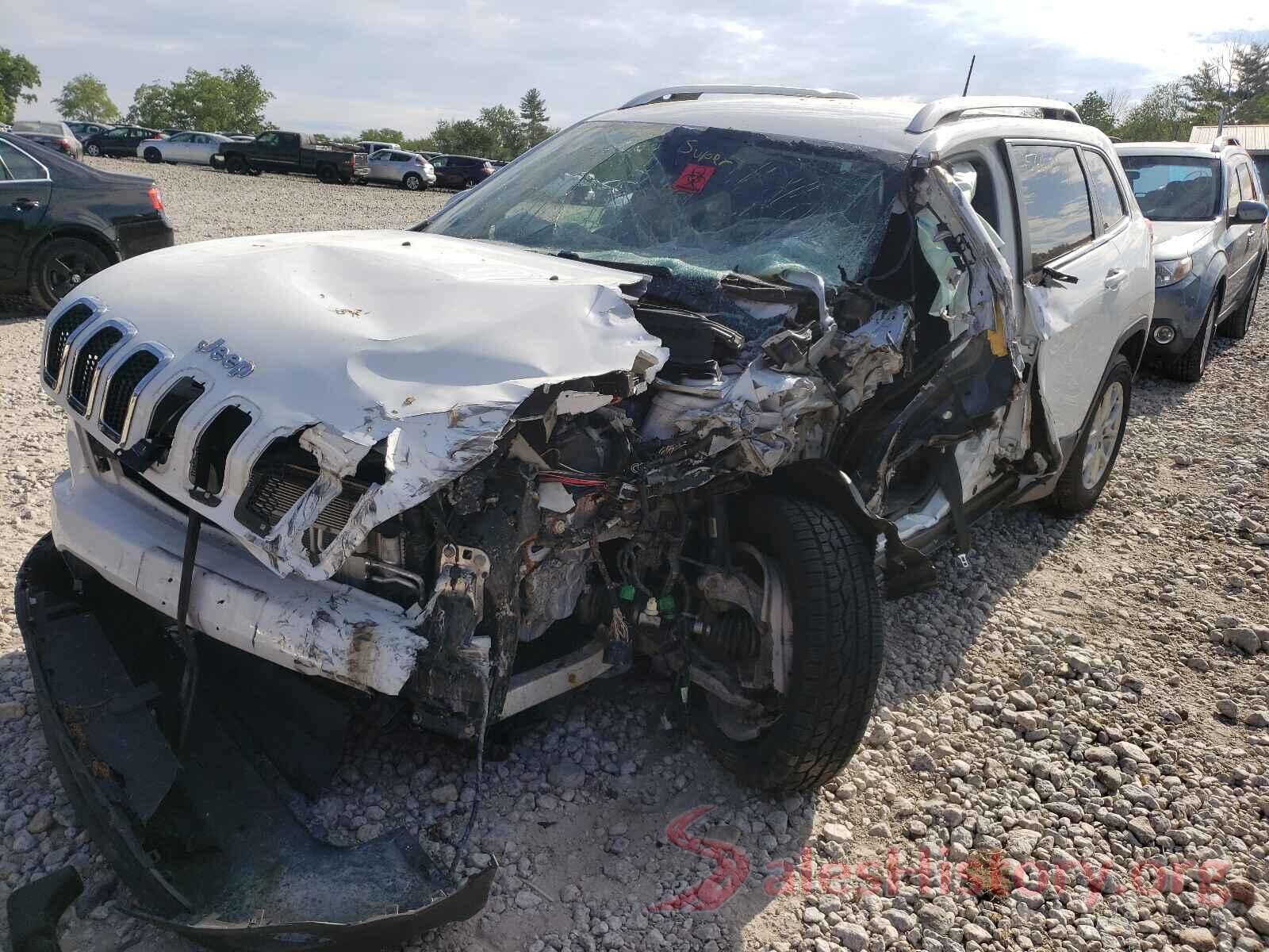 1C4PJMCB2HW666740 2017 JEEP CHEROKEE