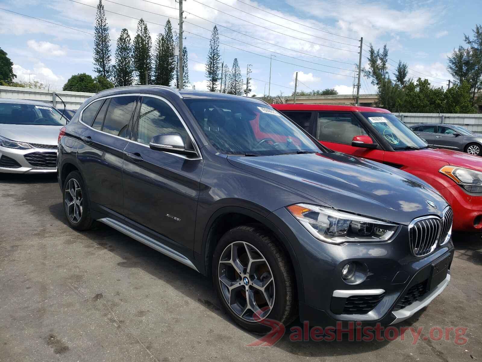 WBXHT3Z35H4A52050 2017 BMW X1