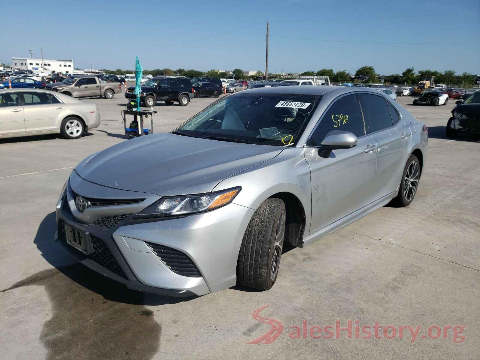 JTNB11HK8J3020915 2018 TOYOTA CAMRY