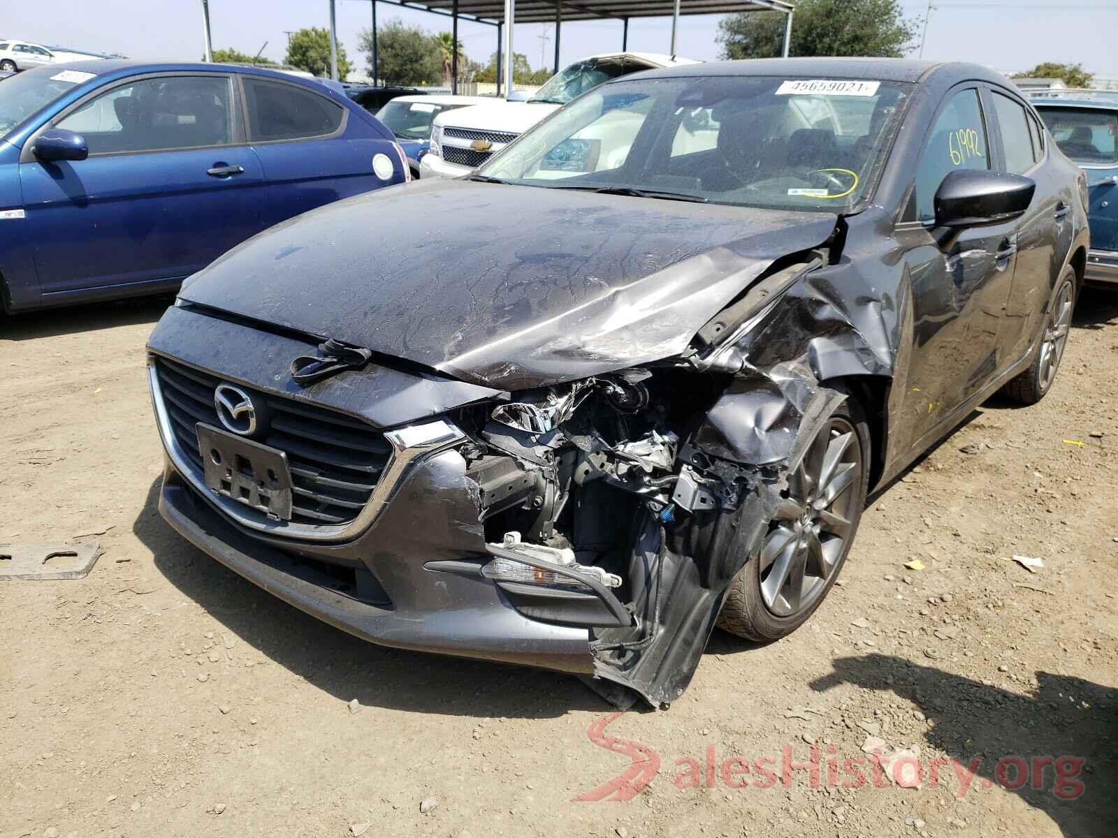 3MZBN1V33JM174028 2018 MAZDA 3