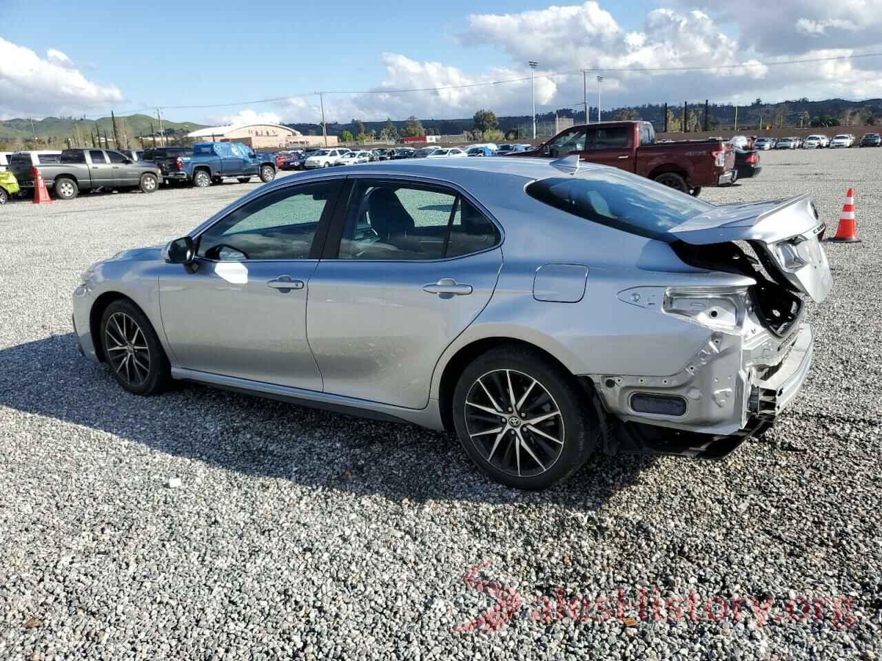 4T1G11AK9MU545139 2021 TOYOTA CAMRY