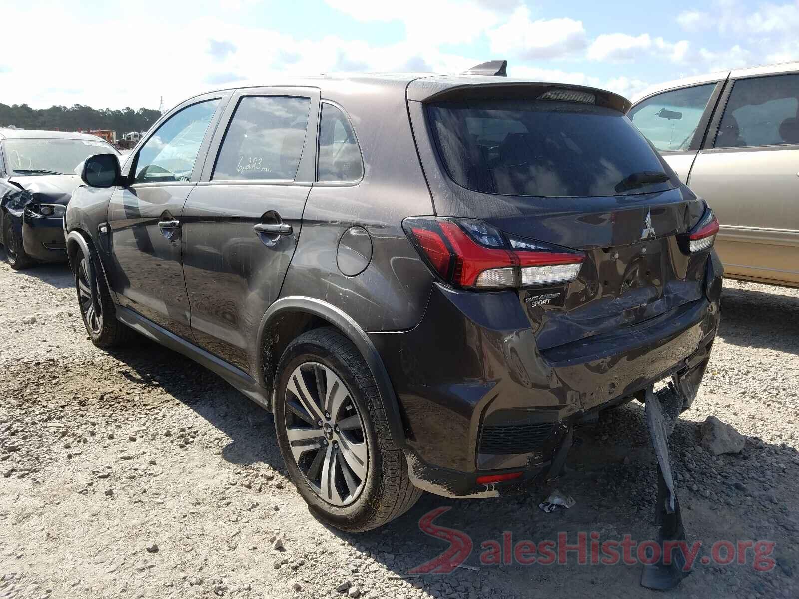 JA4APUAU3MU005808 2021 MITSUBISHI OUTLANDER