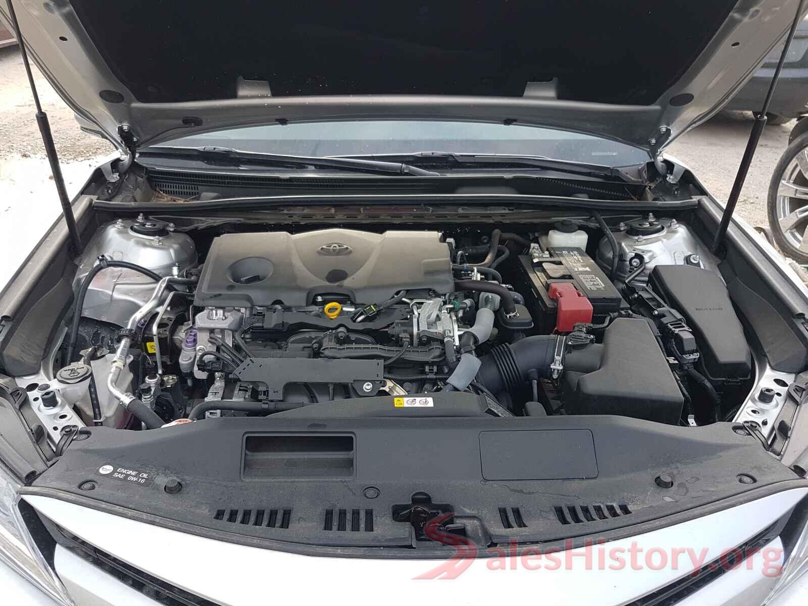 4T1B11HK0JU529195 2018 TOYOTA CAMRY