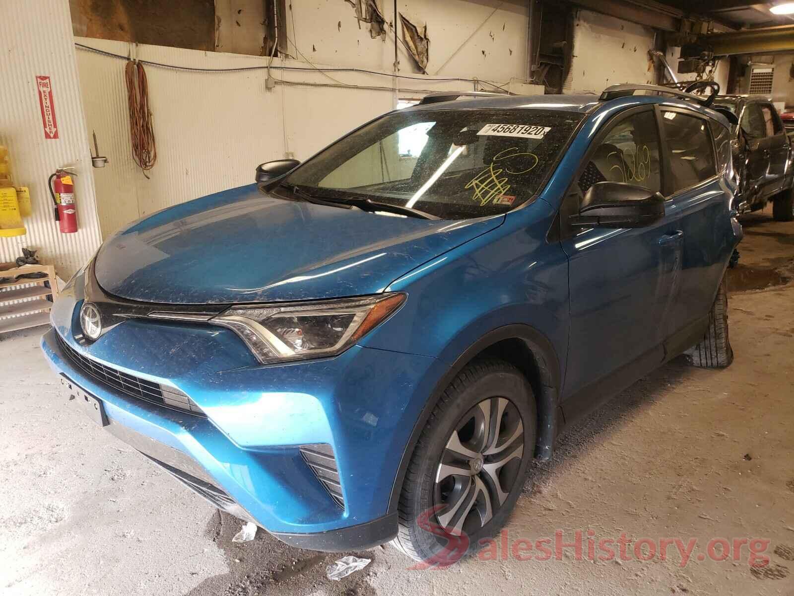 JTMBFREV3HJ132319 2017 TOYOTA RAV4