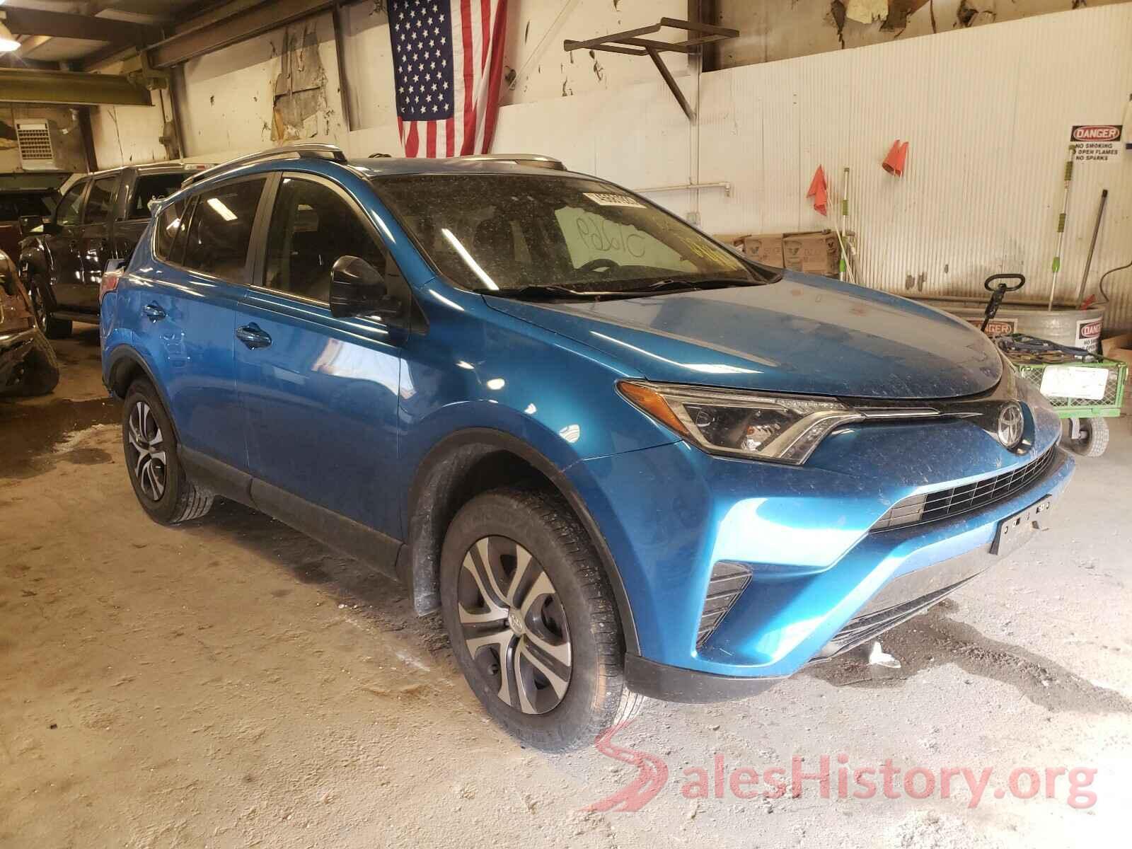 JTMBFREV3HJ132319 2017 TOYOTA RAV4