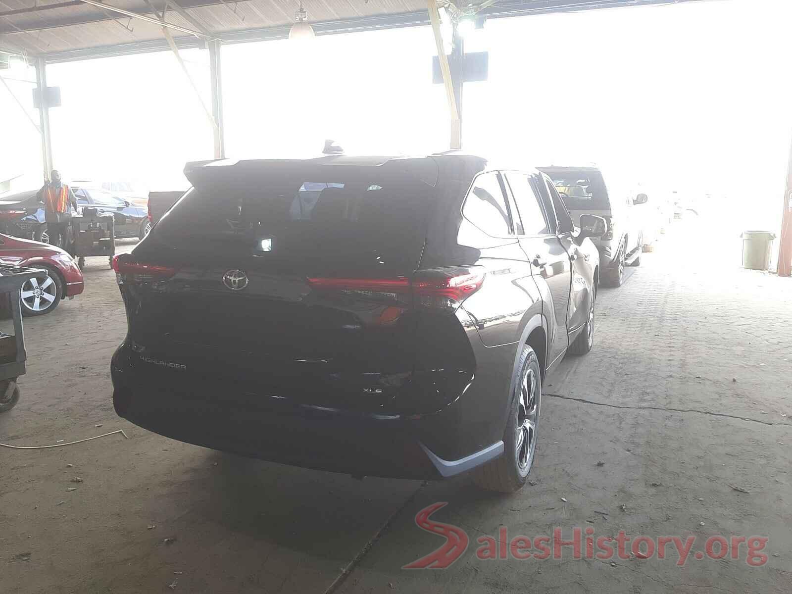 5TDGZRAH7MS055822 2021 TOYOTA HIGHLANDER