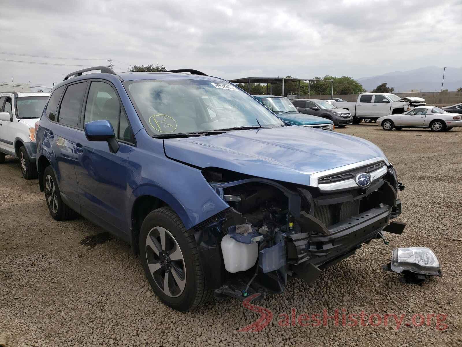 JF2SJAGC5JH616728 2018 SUBARU FORESTER