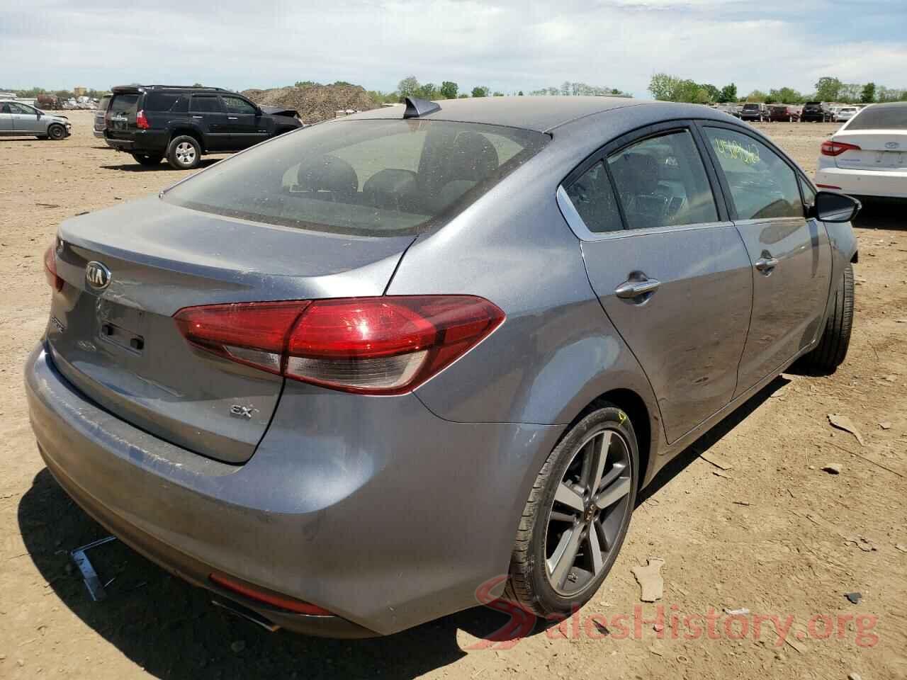 3KPFL4A80HE040594 2017 KIA FORTE