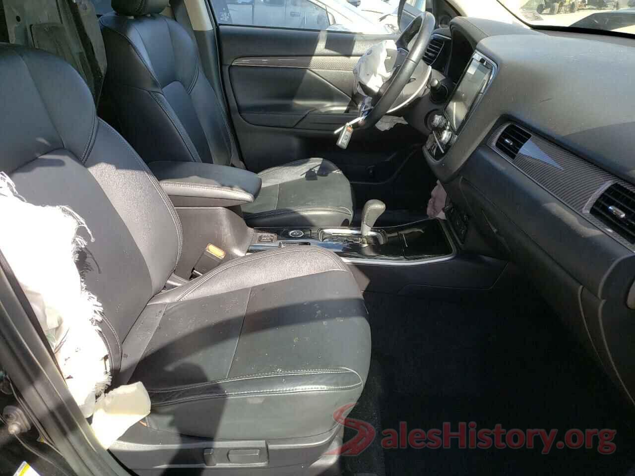 JA4AZ3A3XLZ020917 2020 MITSUBISHI OUTLANDER