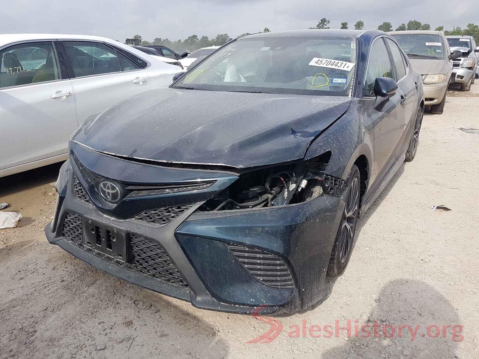 4T1G11AK8LU336070 2020 TOYOTA CAMRY